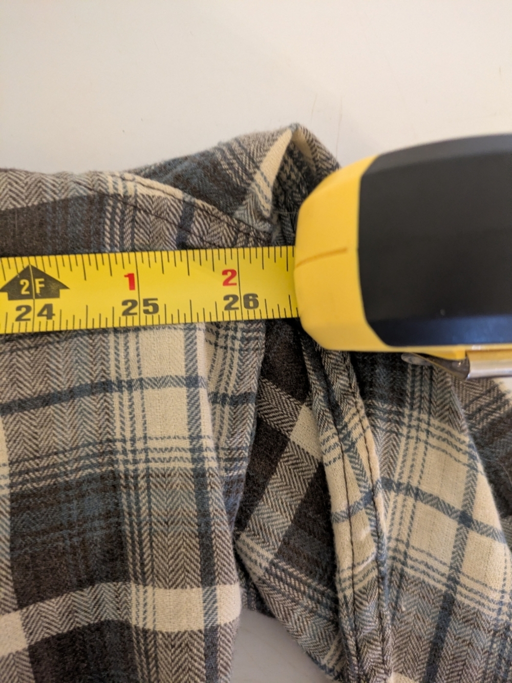 Toad&Co 2XX Recycled Cotton Plaid Button-Up Shirt in Cream, Gray, And Blue. - Picture 7 of 7